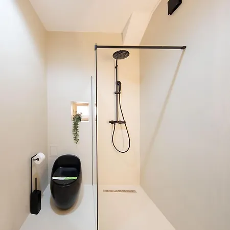 Hans Benkner - Premium In Old Town Aparthotel 3*