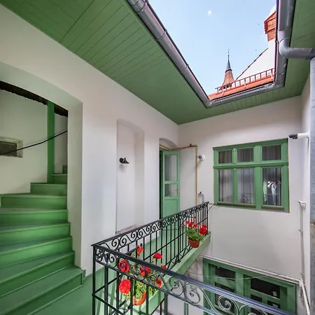 Aparthotel Hans Benkner - Premium In Old Town 3*