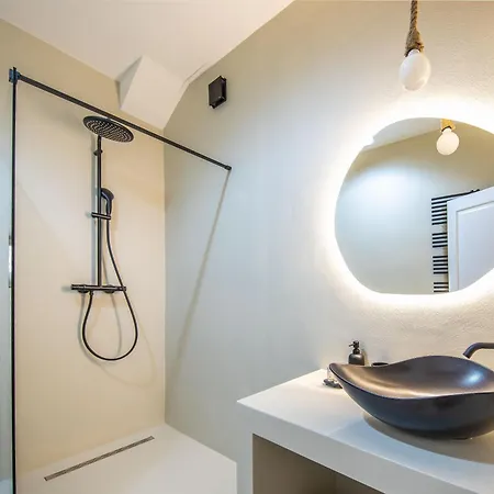 Hans Benkner - Premium In Old Town Brasov