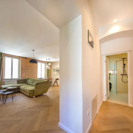 Hans Benkner - Premium In Old Town 3*
