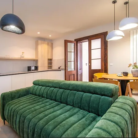 Hans Benkner - Premium In Old Town 3*