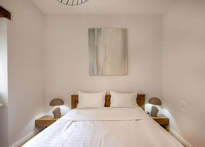 Hans Benkner - Premium In Old Town Brasov