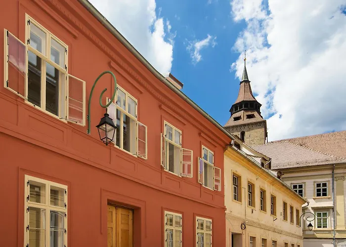 Hans Benkner - Premium In Old Town Aparthotel Brasov