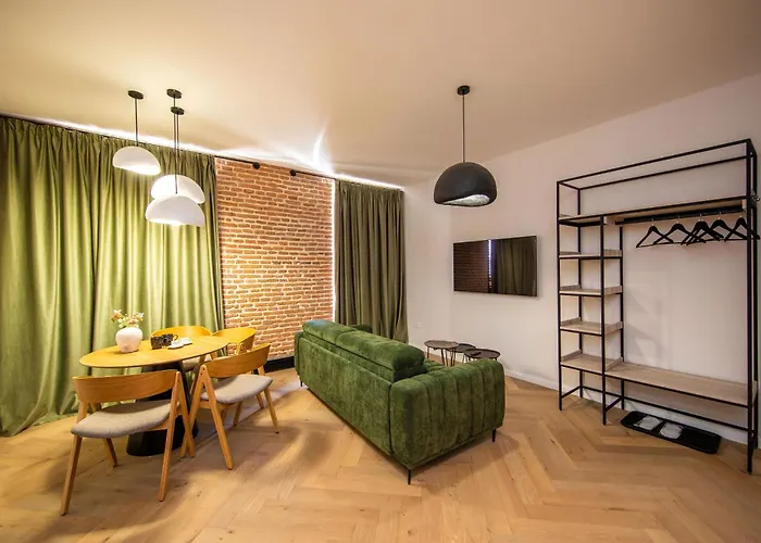 Hans Benkner - Premium In Old Town Brasov