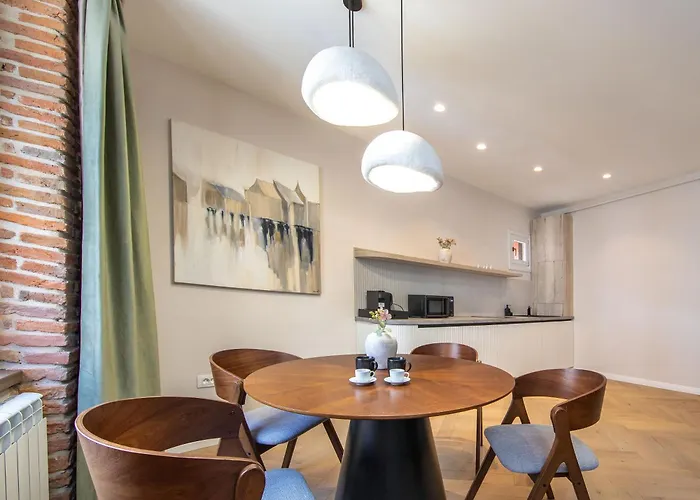 Hans Benkner - Premium In Old Town